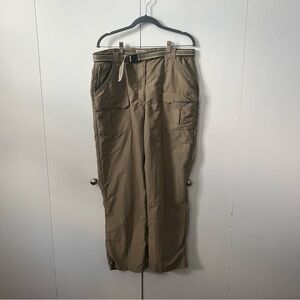 L.L. Bean Women’s L Regular Nylon cargo Gorpcore Pants – Khaki